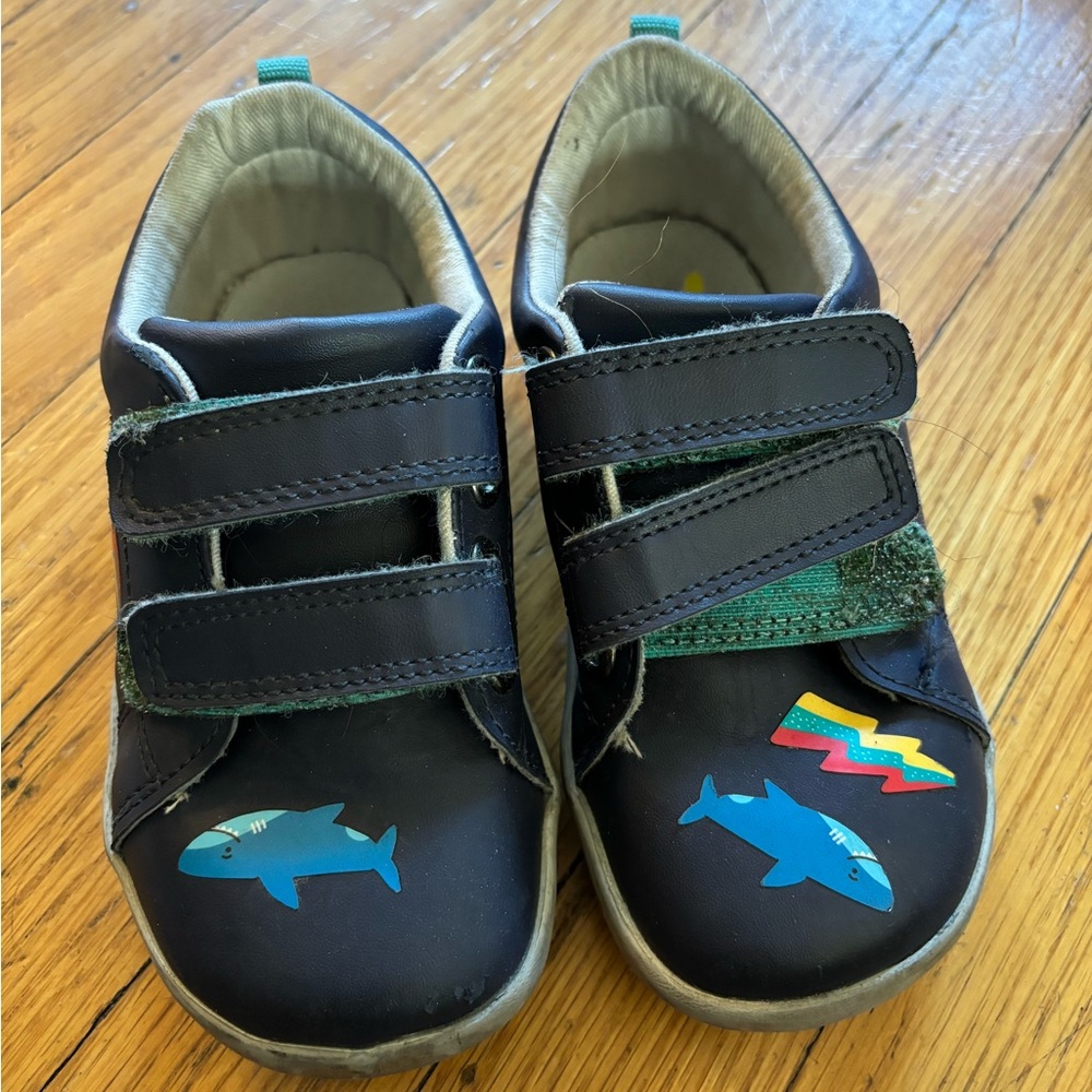 Ten Little shoes child size 11
